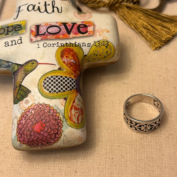 Retired James Avery adoree ring size 8 - Picture 3 of 4